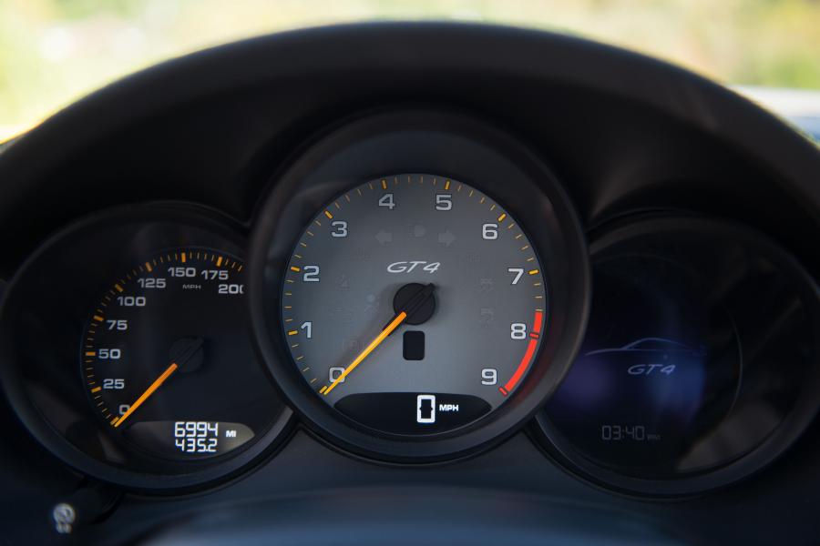  Porsche Cayman GT4 2016 года  (US) (фото 3 из 16)